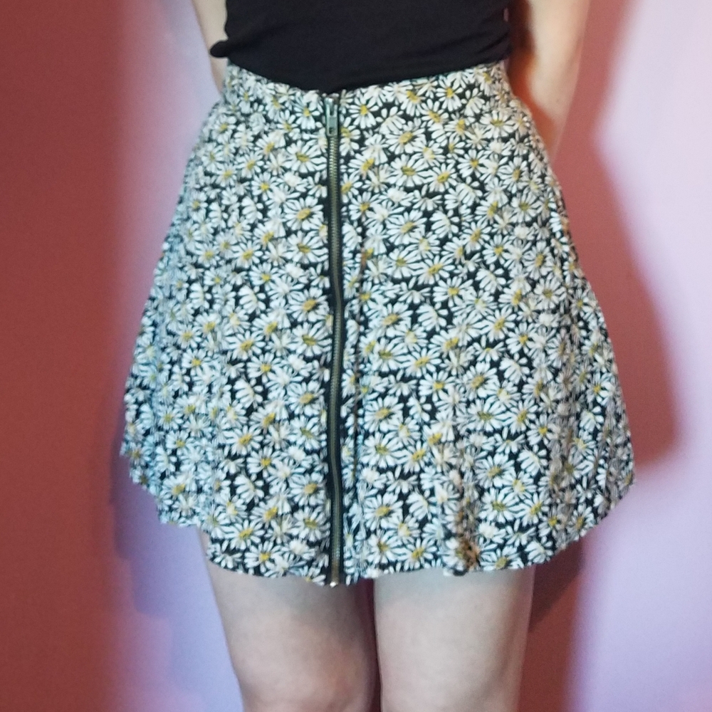 3/$5 Deal Daisy Mini Skirt